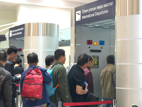 БНХАУ-ын 74 иргэнийг улсын хилээр оруулалгүй буцаажээ